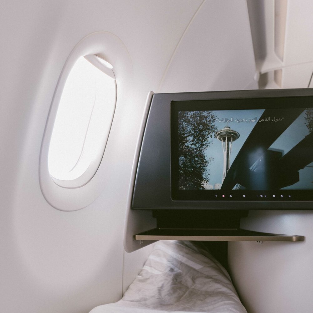 gulf-air-falcon-gold